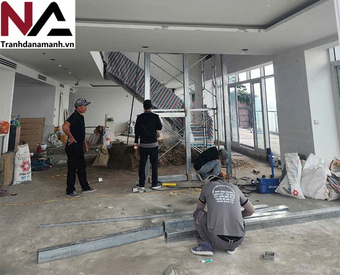 Chuẩn bị bề mặt v&agrave; khung đỡ