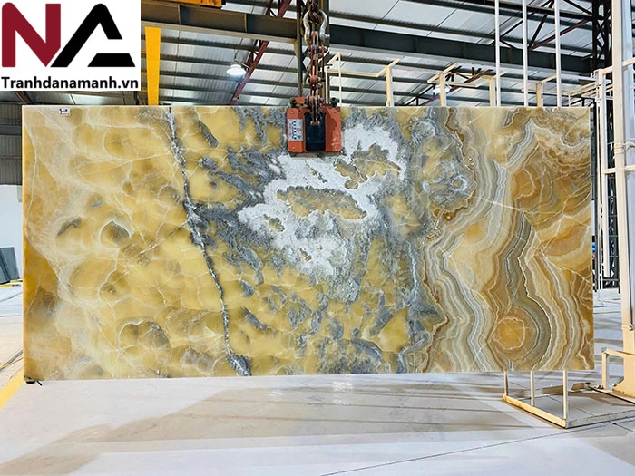 Tranh đ&aacute; Onyx xuy&ecirc;n s&aacute;ng TDXS17