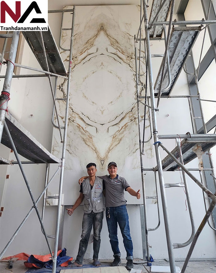 Tranh đ&aacute; nh&acirc;n tạo gi&aacute; bao nhi&ecirc;u 1m2?