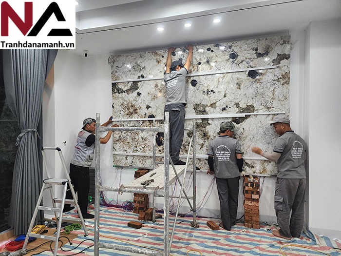 Bộ sưu tập đá ốp vách tivi hot nhất 2025, nâng tầm không gian sống 60 Tranh đá Nam Anh - Đơn vị cung cấp và thi công đá ốp vách tivi uy tín, giá tốt tại Hà Nội